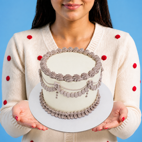 Elegant Vintage Cake