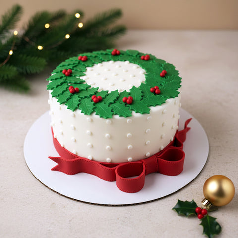 Holly Wreath Cake | Christmas Cakes
