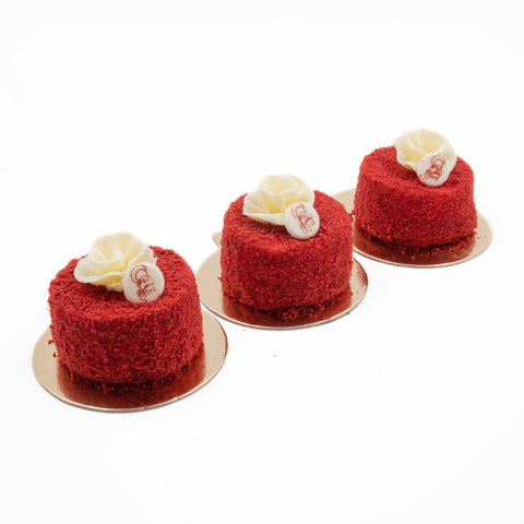 Eggless Red Velvet Pastry