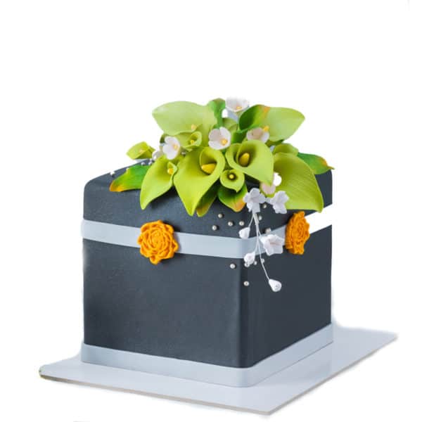 Calla Lily Gift Wedding Cake