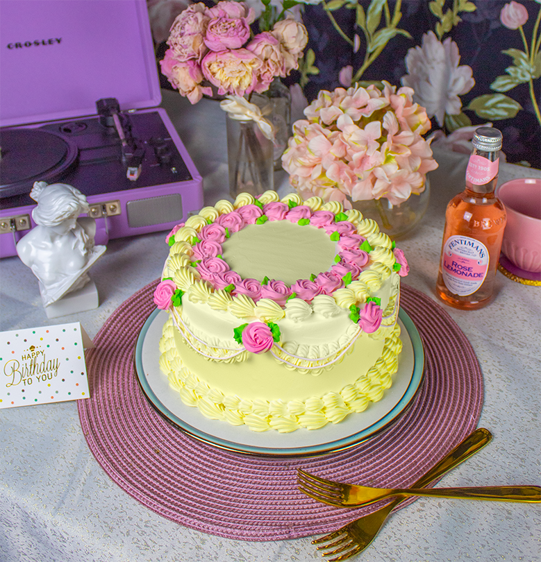 Rose Vintage Cake