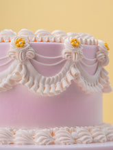 Peach & Pink Vintage Cake